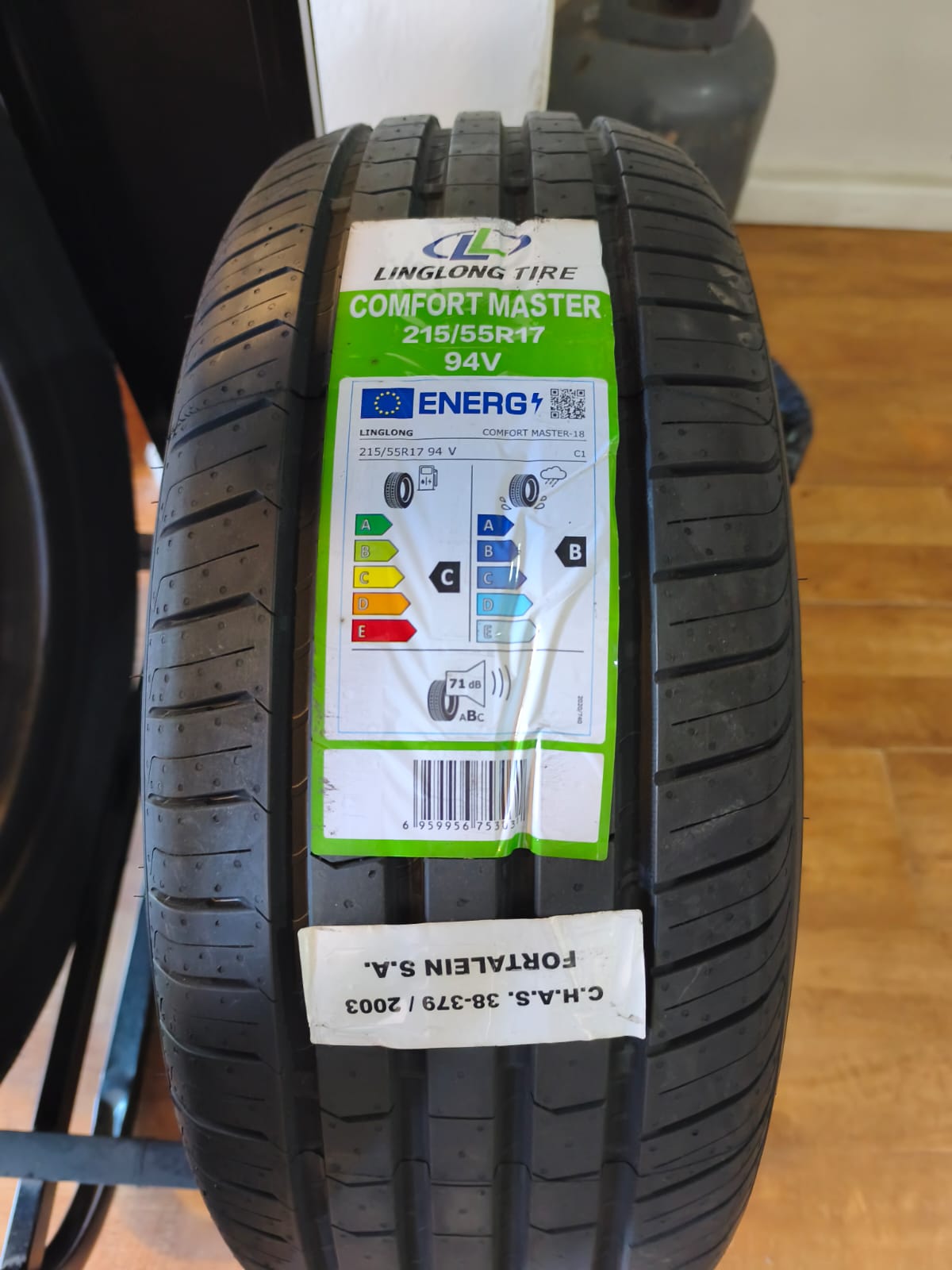 Linglong 94V COMFORT MASTER 215/55R17